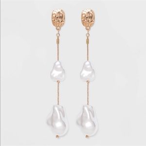 Simulated Linear Pearl Earrings